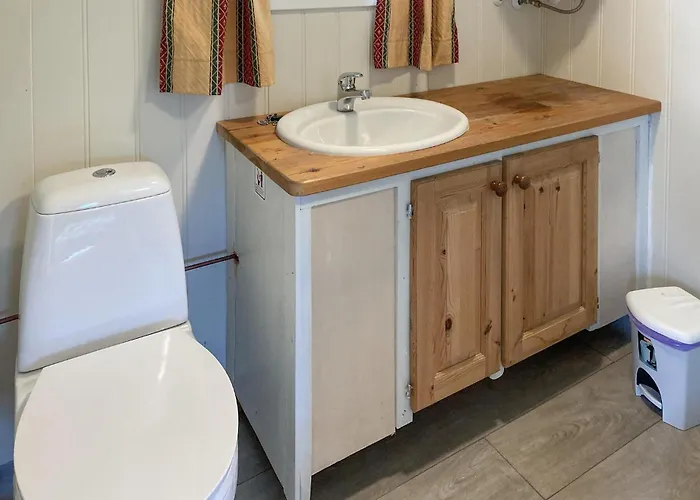 1 Bedroom Amazing In Tingvoll